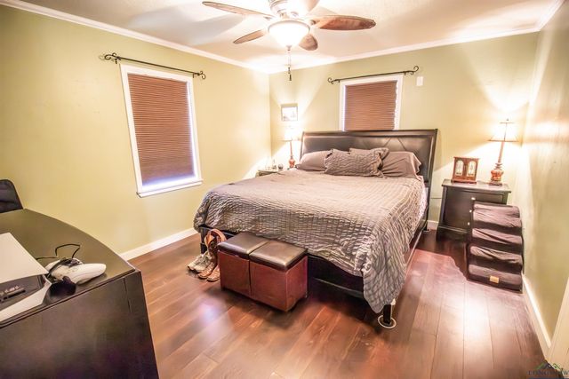 862 Lakeview Drive, Jefferson, TX 75657