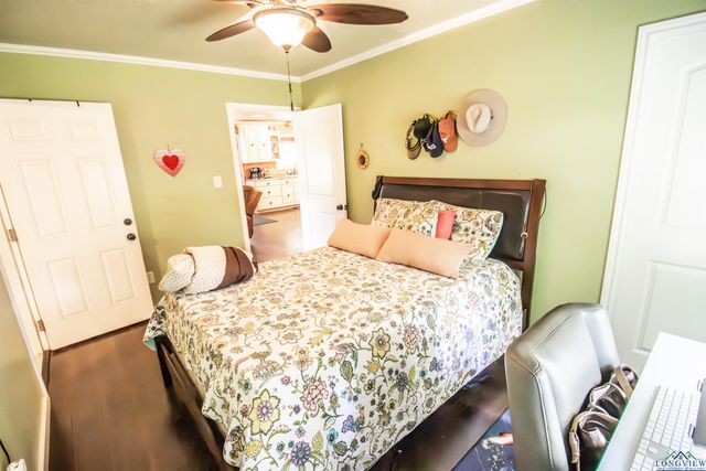 862 Lakeview Drive, Jefferson, TX 75657