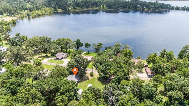 862 Lakeview Drive, Jefferson, TX 75657
