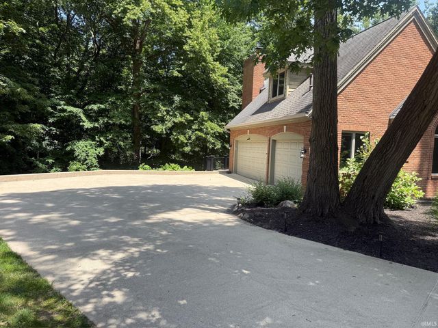 1305 Castle Drive, Lafayette, IN 47905