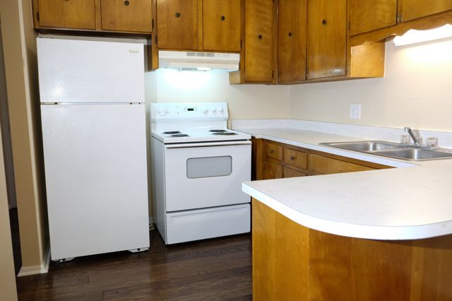 2530 Sharondale Dr Apt B7, Nashville, TN 37215