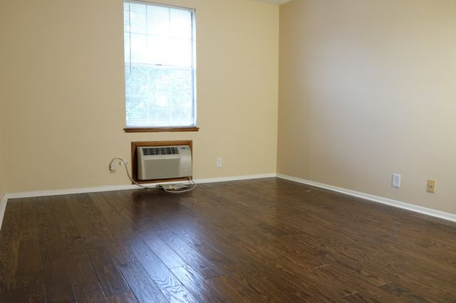 2530 Sharondale Dr Apt B7, Nashville, TN 37215
