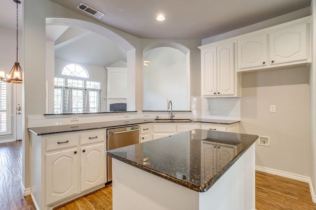 5509 Yellow Birch Drive, Fort Worth, TX 76244