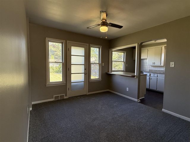 15305 Evergreen Avenue, Eastpointe, MI 48021