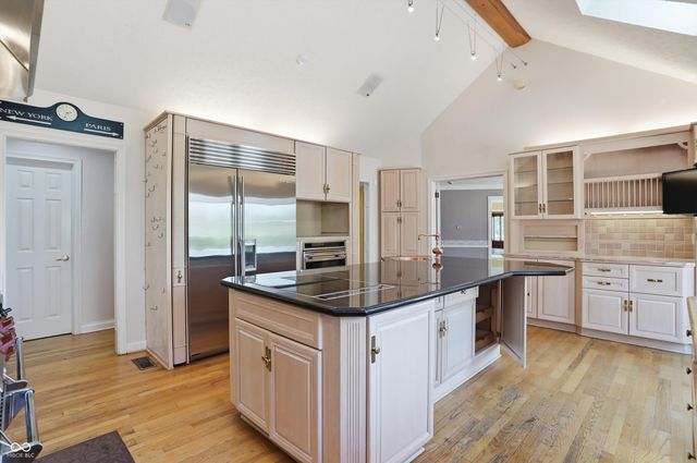 13500 Six Points Road, Carmel, IN 46032