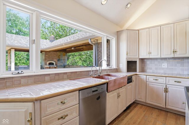 13500 Six Points Road, Carmel, IN 46032