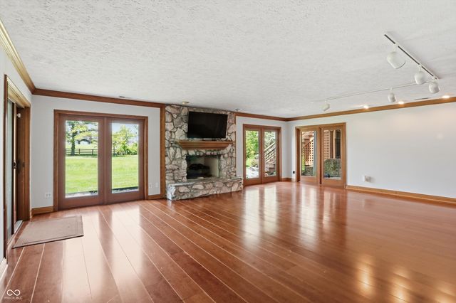 13500 Six Points Road, Carmel, IN 46032
