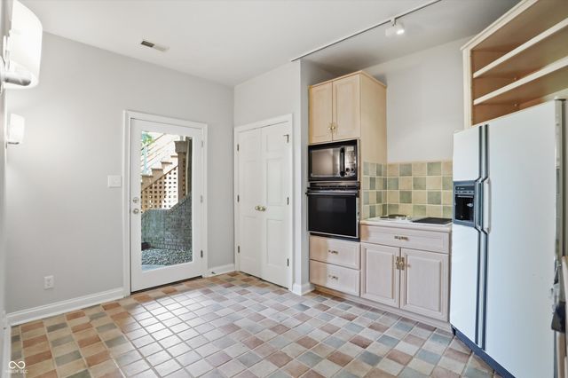 13500 Six Points Road, Carmel, IN 46032