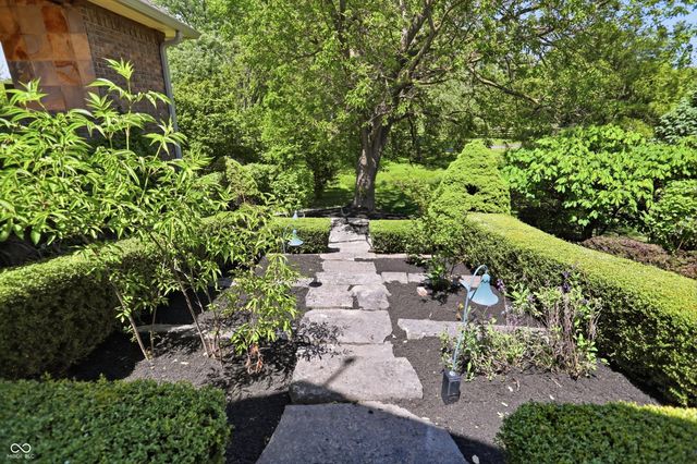 13500 Six Points Road, Carmel, IN 46032