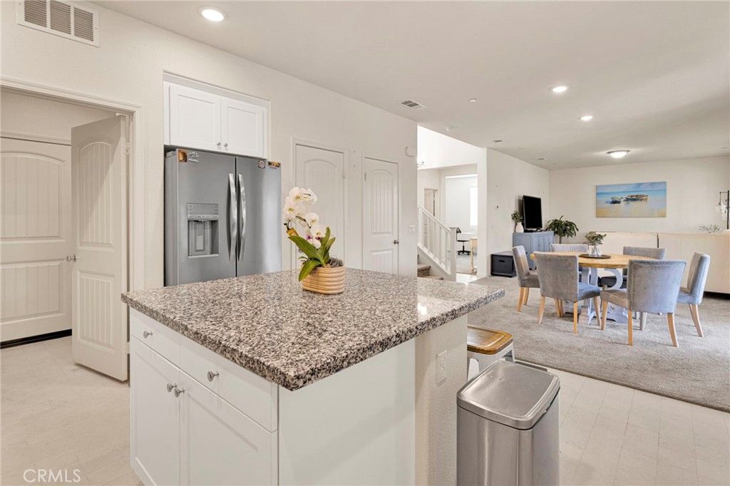 Image 14 of property listing at 12644 Ojo Caliente, Victorville, CA 92392