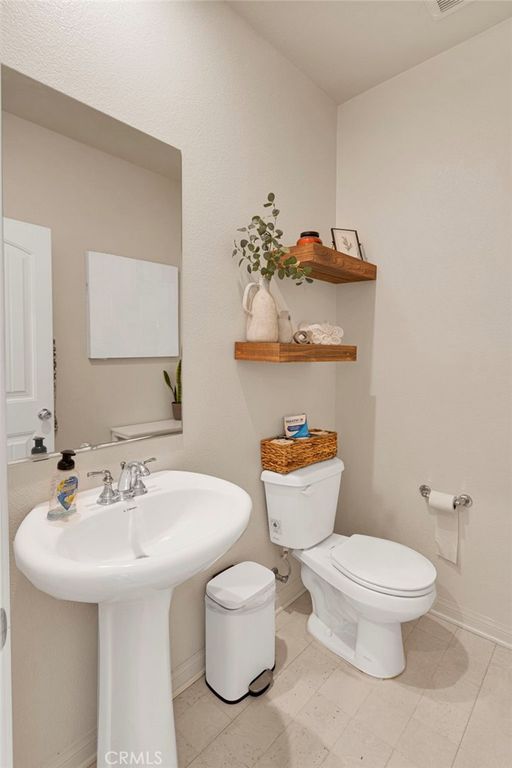 Image 19 of property listing at 12644 Ojo Caliente, Victorville, CA 92392