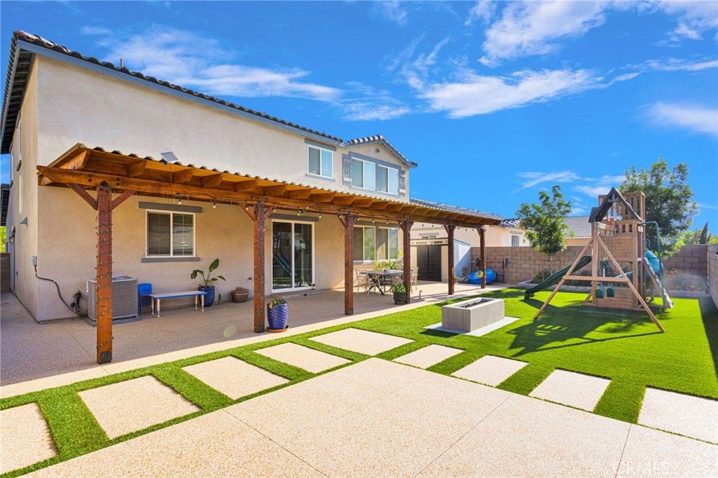 Image 34 of property listing at 12644 Ojo Caliente, Victorville, CA 92392