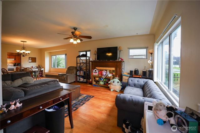 807 Maple Street, Hoquiam, WA 98550