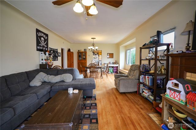 807 Maple Street, Hoquiam, WA 98550