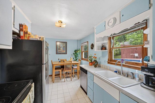 3288 Sig Court, Mcfarland, WI 53558