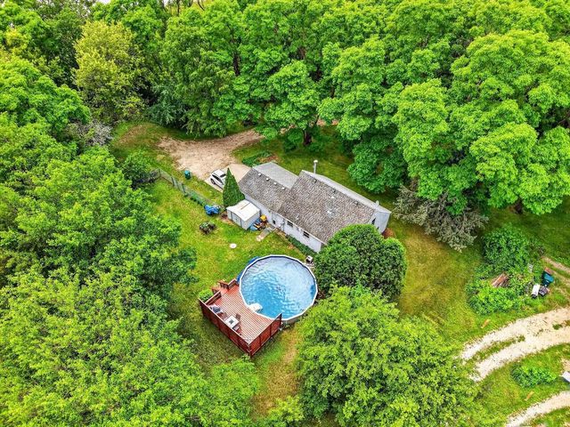 3288 Sig Court, Mcfarland, WI 53558