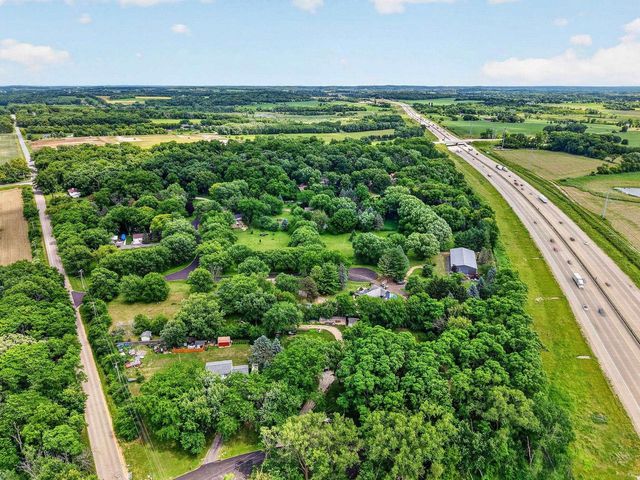 3288 Sig Court, Mcfarland, WI 53558