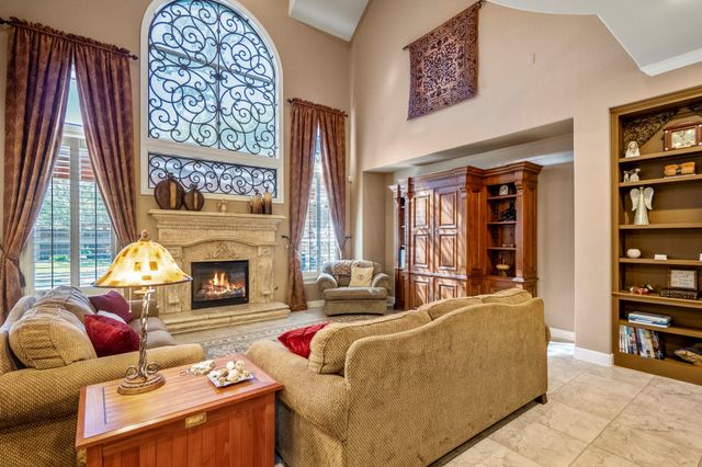 134 Manor Lake Estates Drive, Spring, TX 77379