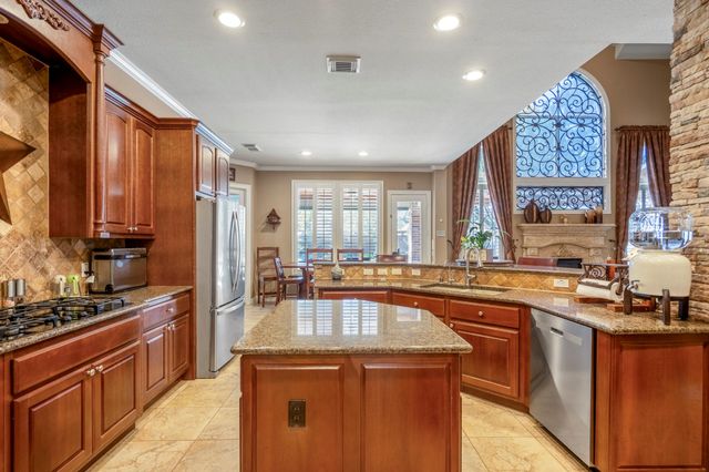 134 Manor Lake Estates Drive, Spring, TX 77379