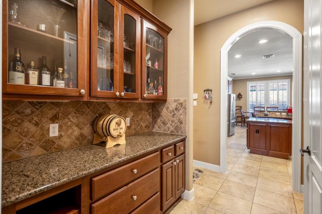 134 Manor Lake Estates Drive, Spring, TX 77379