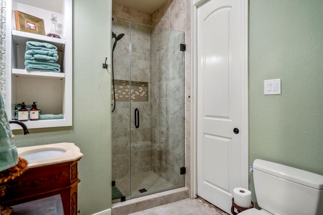 134 Manor Lake Estates Drive, Spring, TX 77379