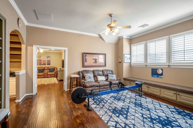 134 Manor Lake Estates Drive, Spring, TX 77379