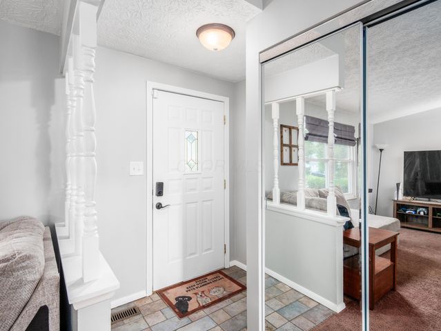 2307 Topaz Drive, Grove City, OH 43123
