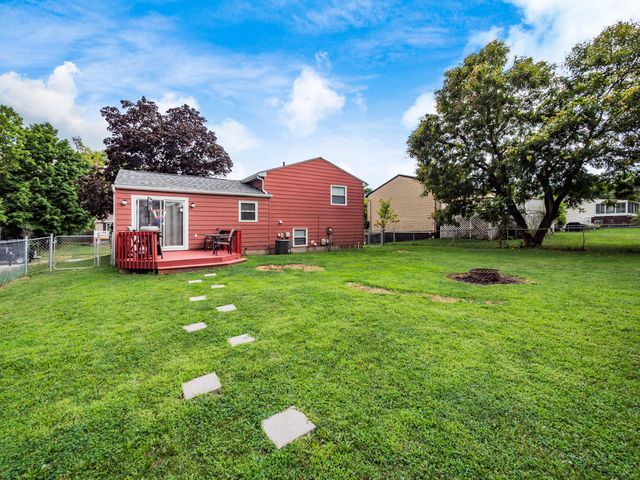 2307 Topaz Drive, Grove City, OH 43123