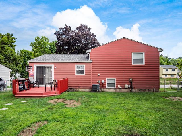 2307 Topaz Drive, Grove City, OH 43123