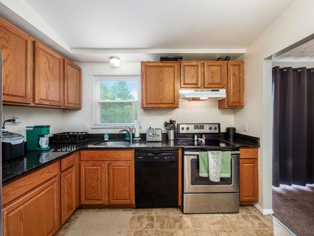 2307 Topaz Drive, Grove City, OH 43123