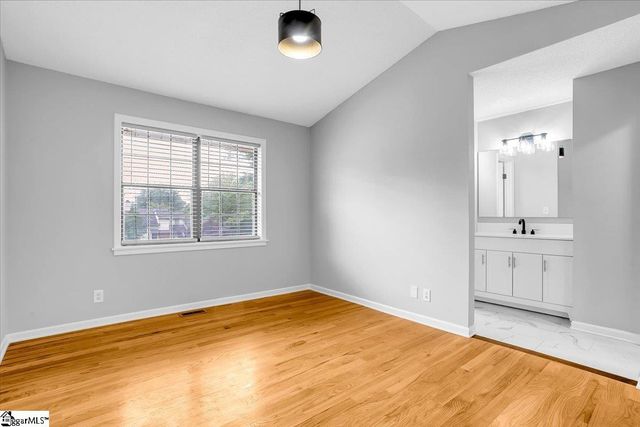 11 Forest Lake Drive, Simpsonville, SC 29681