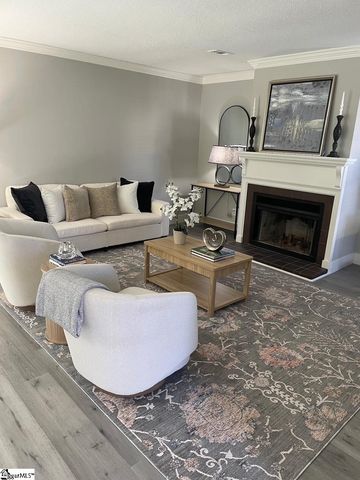 11 Forest Lake Drive, Simpsonville, SC 29681