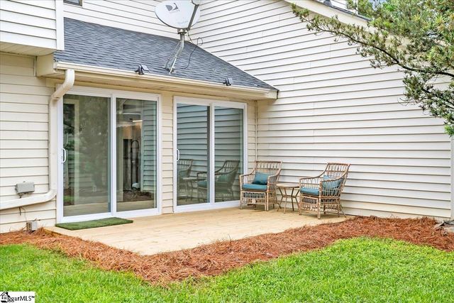 11 Forest Lake Drive, Simpsonville, SC 29681