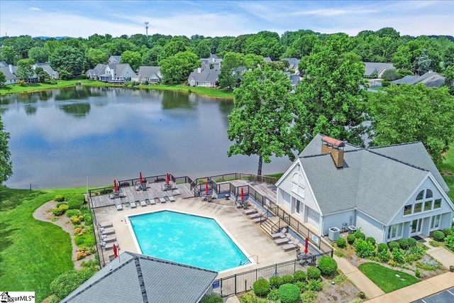 11 Forest Lake Drive, Simpsonville, SC 29681