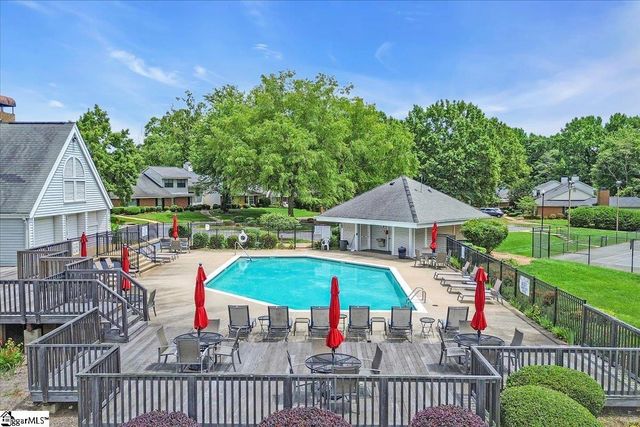 11 Forest Lake Drive, Simpsonville, SC 29681