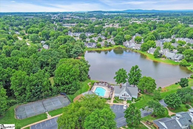 11 Forest Lake Drive, Simpsonville, SC 29681