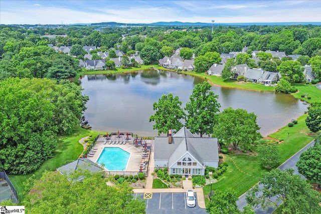 11 Forest Lake Drive, Simpsonville, SC 29681