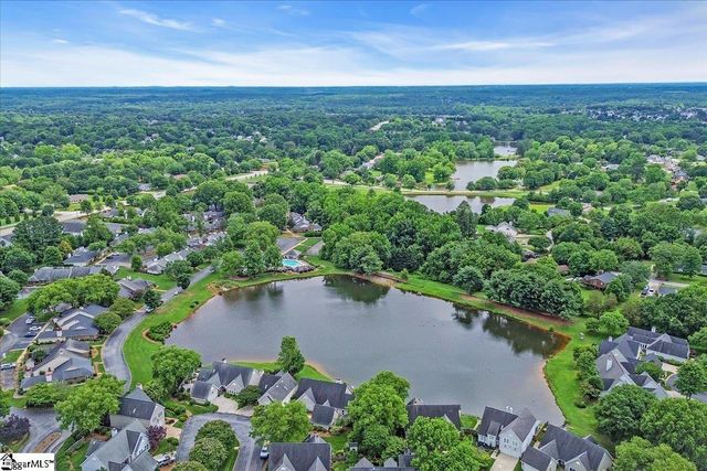 11 Forest Lake Drive, Simpsonville, SC 29681