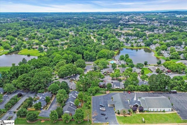 11 Forest Lake Drive, Simpsonville, SC 29681