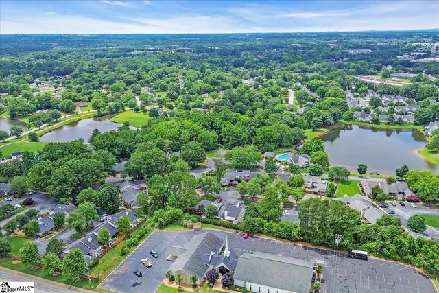 11 Forest Lake Drive, Simpsonville, SC 29681