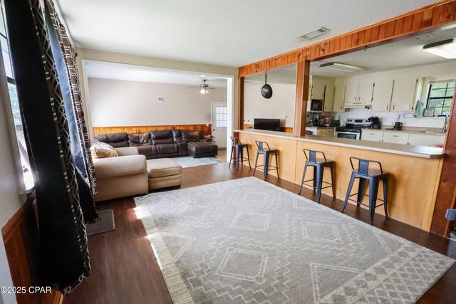 12708 NW Pea Ridge Road, Bristol, FL 32321