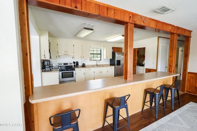 12708 NW Pea Ridge Road, Bristol, FL 32321