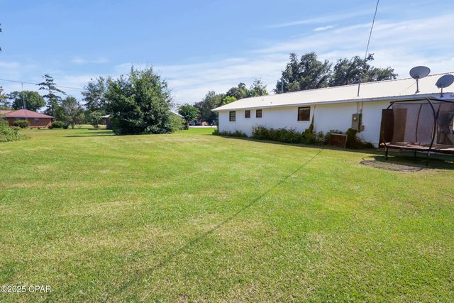 12708 NW Pea Ridge Road, Bristol, FL 32321