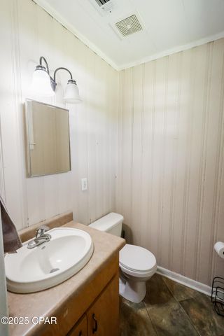 12708 NW Pea Ridge Road, Bristol, FL 32321