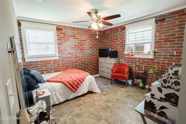 12708 NW Pea Ridge Road, Bristol, FL 32321