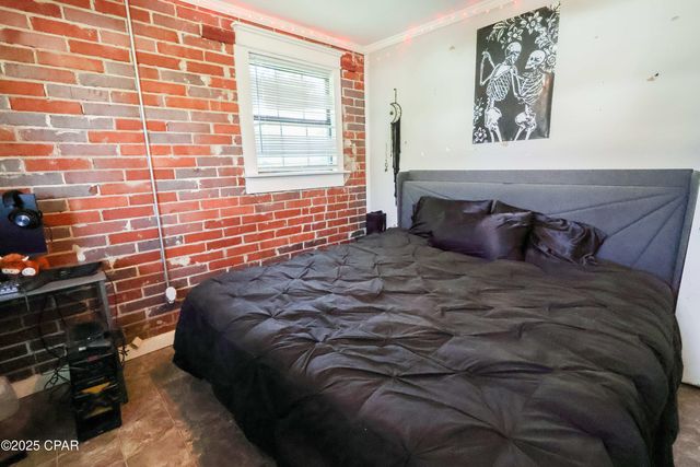 12708 NW Pea Ridge Road, Bristol, FL 32321