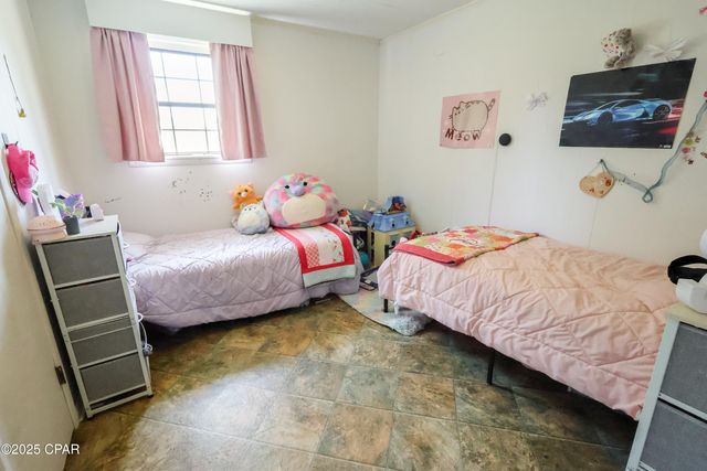 12708 NW Pea Ridge Road, Bristol, FL 32321