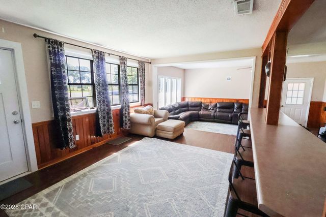 12708 NW Pea Ridge Road, Bristol, FL 32321