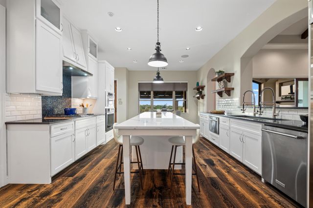 3810 Pawnee PASS, Austin, TX 78738