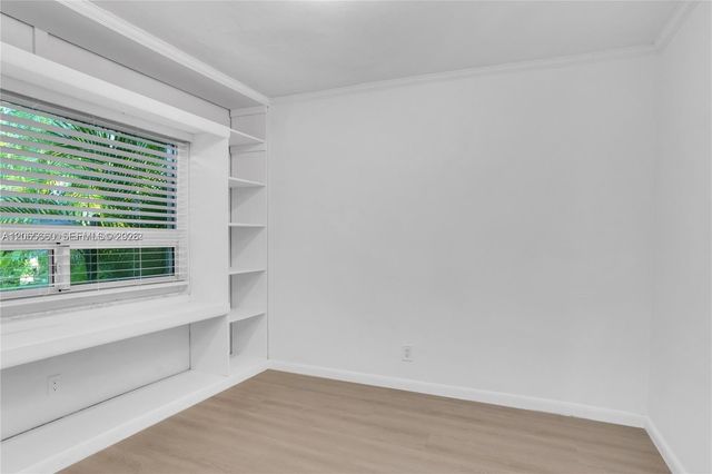 617 NE 2nd Place, Dania Beach, FL 33004